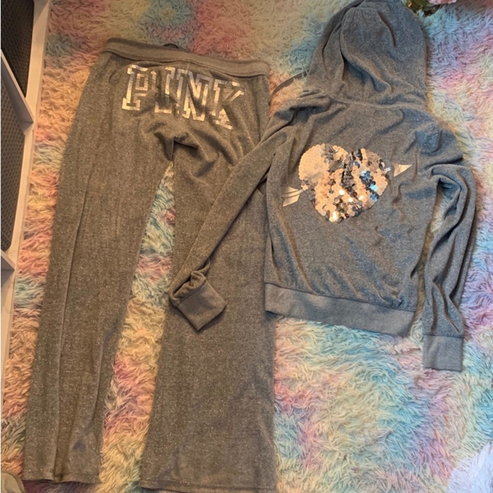VS PINK SPARKLE OUTFIT